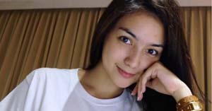 Citra Kirana Puaskan Diri Berjemur di Bali